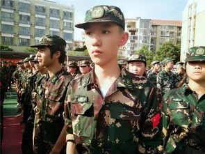 军训舞蹈吃瓜群,揭秘军营里的欢乐时光