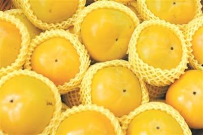 吃哈密瓜可以吃柿子吗,哈密瓜与柿子同食的注意事项