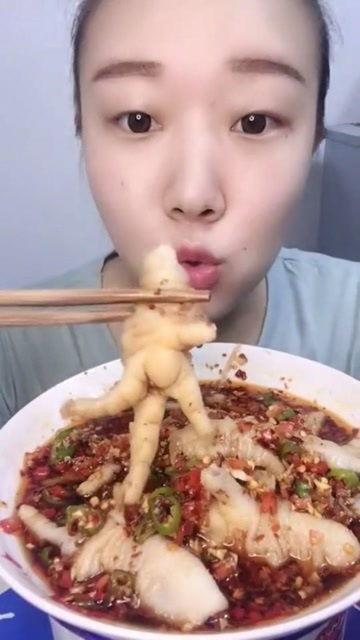 女孩吃骨鸡瓜,骨鸡瓜的神秘之旅