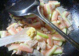 瓜爸吃猪肉吗,猪肉，他的餐桌常客？  第2张