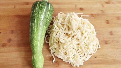 经常吃瓜面条好吗,健康美味两不误  第2张