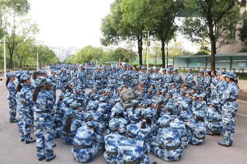 军训吃瓜爆料  第3张